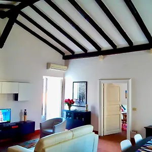 Apartment Incantevole In Palazzo Storico Ortigia, Syracuse